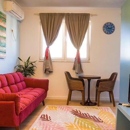 Bright Apartment Close To City Center 地拉那 外观 照片