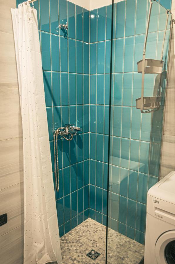Bright Apartment Close To City Center 地拉那 外观 照片
